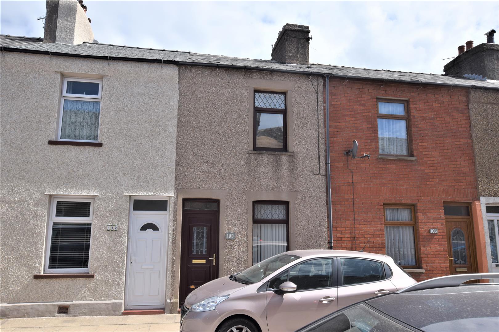 House Terraced Steel Street, Askam In Furness